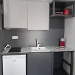فيلة Nikos Vkl
