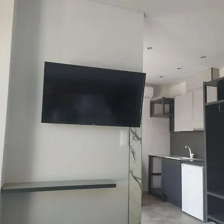 Nikos Vkl Астрис