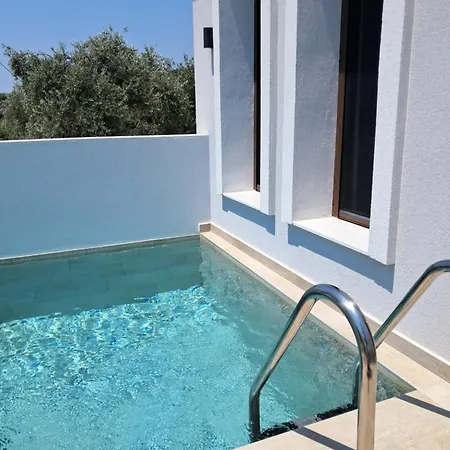 Вилла Nikos Vkl *